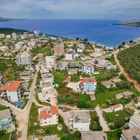 Violeta Apartments Ксамил Экстерьер фото