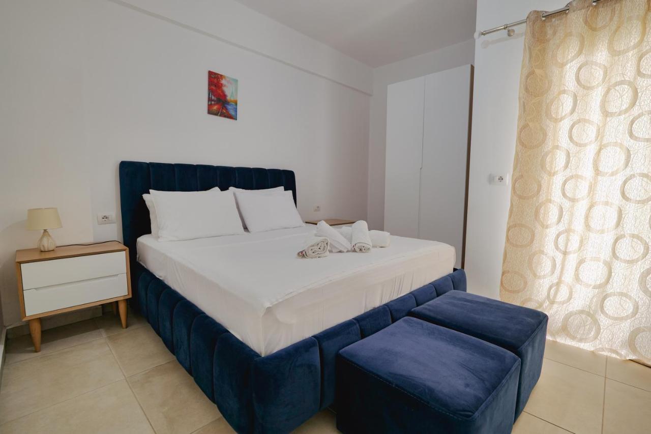 Violeta Apartments Ксамил Экстерьер фото